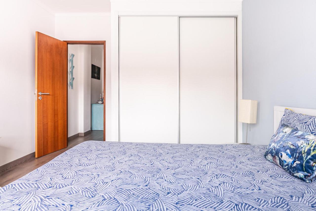 1 Bedroom Beach Apartment With Balcony 2 Min Walk To The Beach! Costa de Caparica Kültér fotó