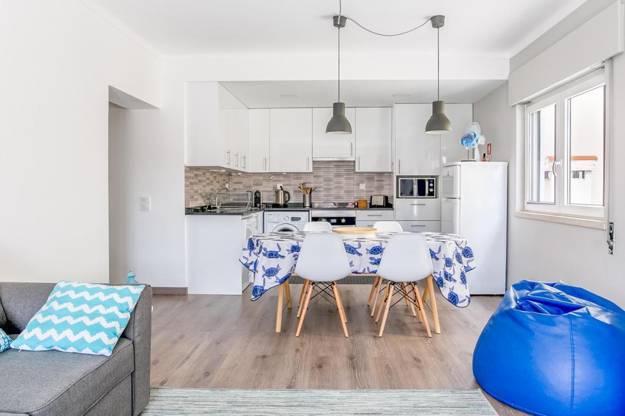 1 Bedroom Beach Apartment With Balcony 2 Min Walk To The Beach! Costa de Caparica Kültér fotó