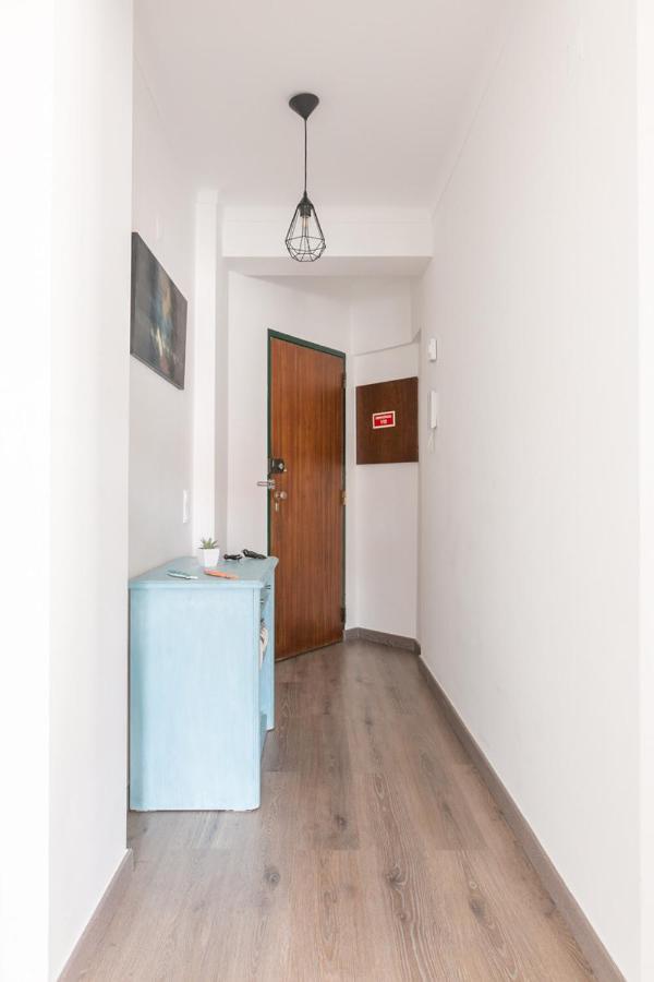 1 Bedroom Beach Apartment With Balcony 2 Min Walk To The Beach! Costa de Caparica Kültér fotó